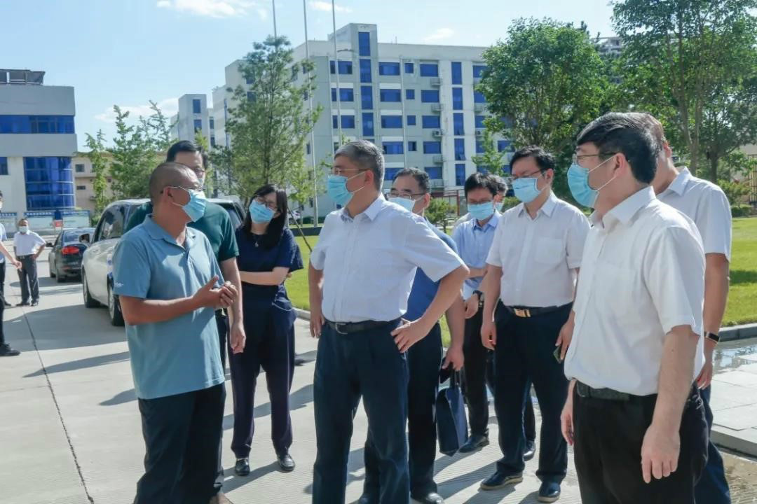 商务部自贸区港司领导莅临2121非凡药业考察调研